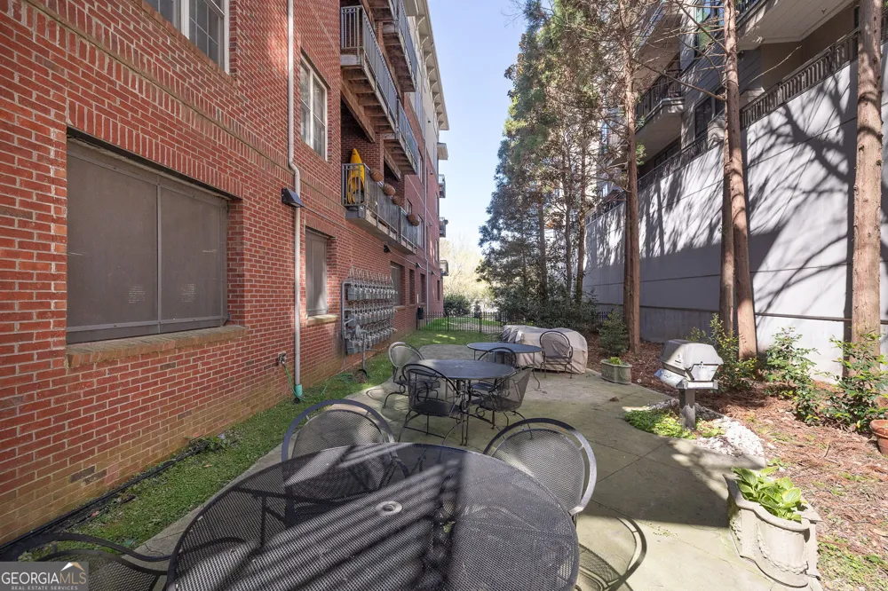 680 Greenwood AVE NE Atlanta, GA 30306