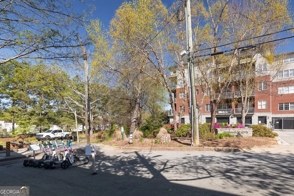680 Greenwood AVE NE Atlanta, GA 30306