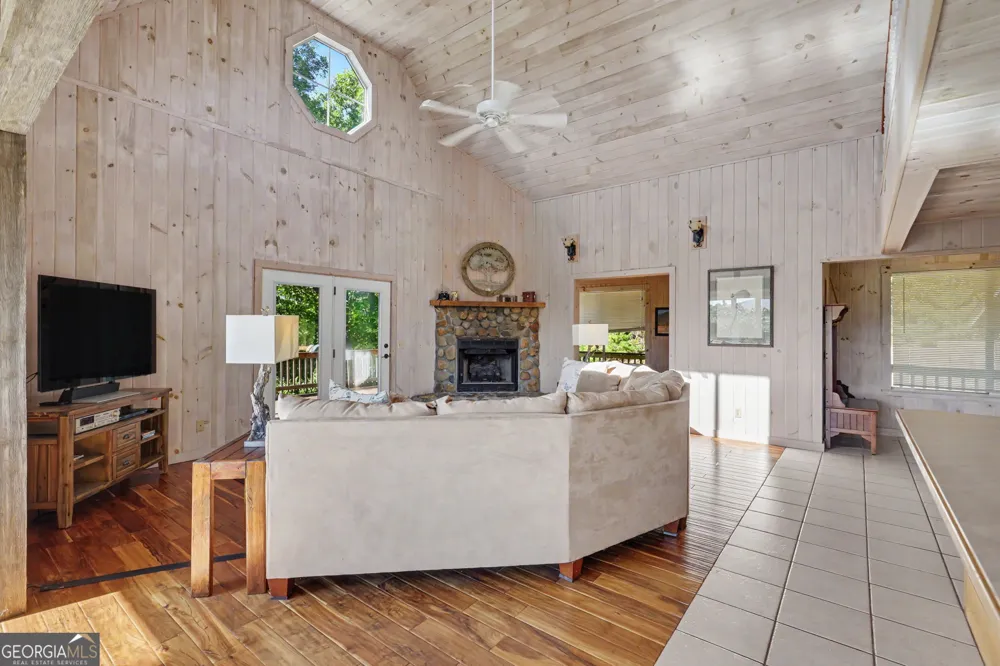 1387 Valley ST Clayton, GA 30525