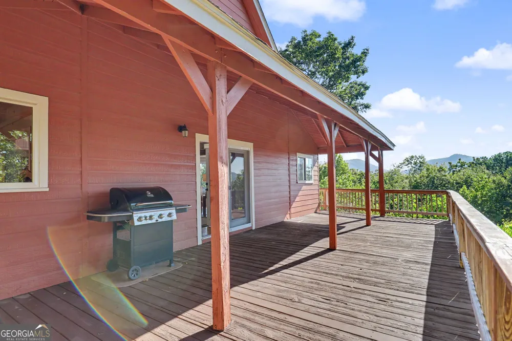 1387 Valley ST Clayton, GA 30525