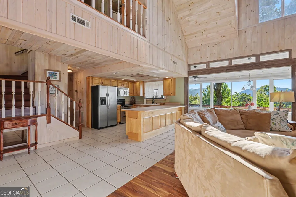 1387 Valley ST Clayton, GA 30525