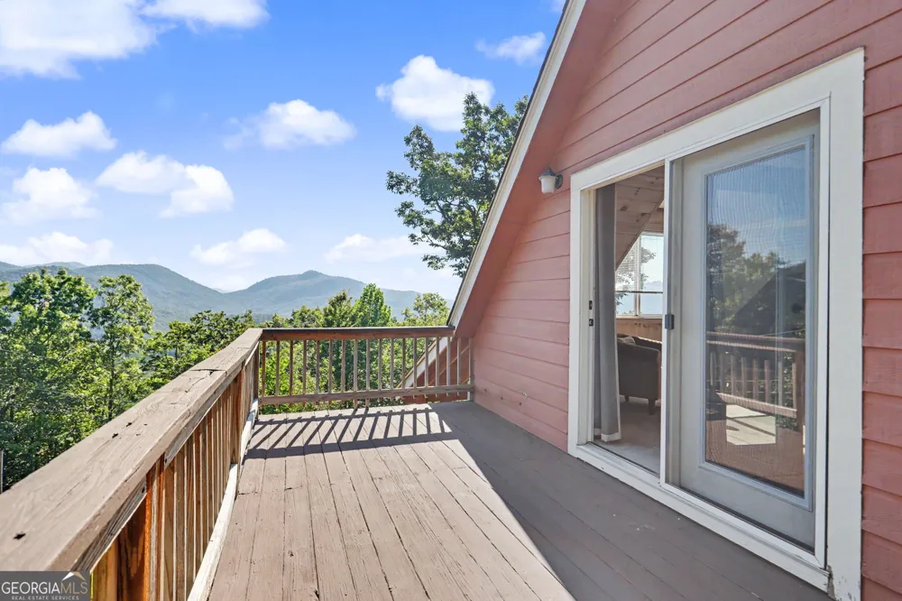 1387 Valley ST Clayton, GA 30525