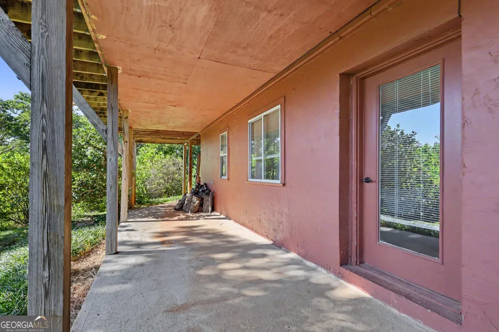 1387 Valley ST Clayton, GA 30525