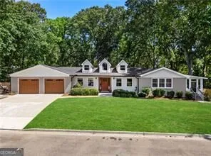 594 Hogan Pond LN Ball Ground, GA 30107