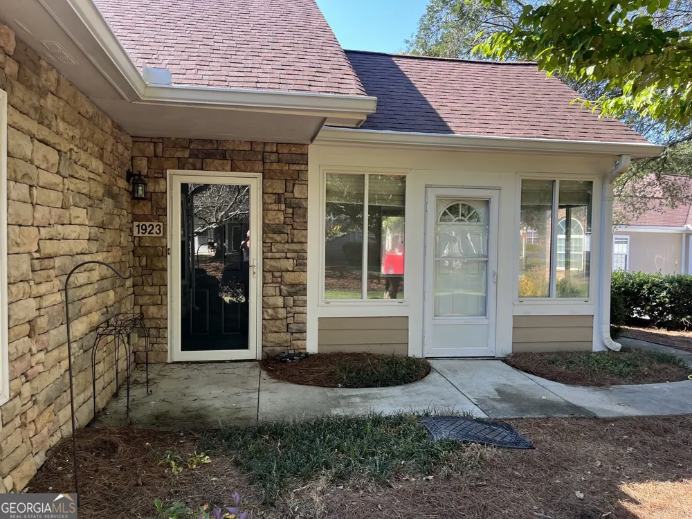 1923 Kolb Farm CIR SW Marietta, GA 30008