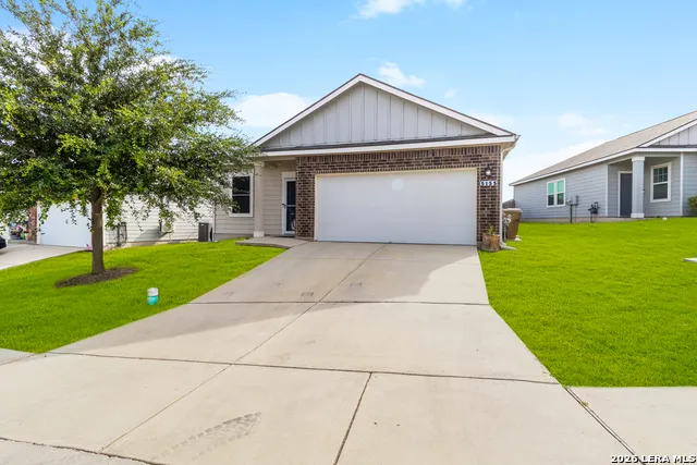 5155 MORNING GRAZE St Hedwig, TX 78152
