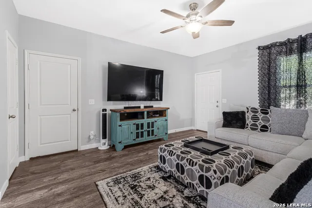 5155 MORNING GRAZE St Hedwig, TX 78152