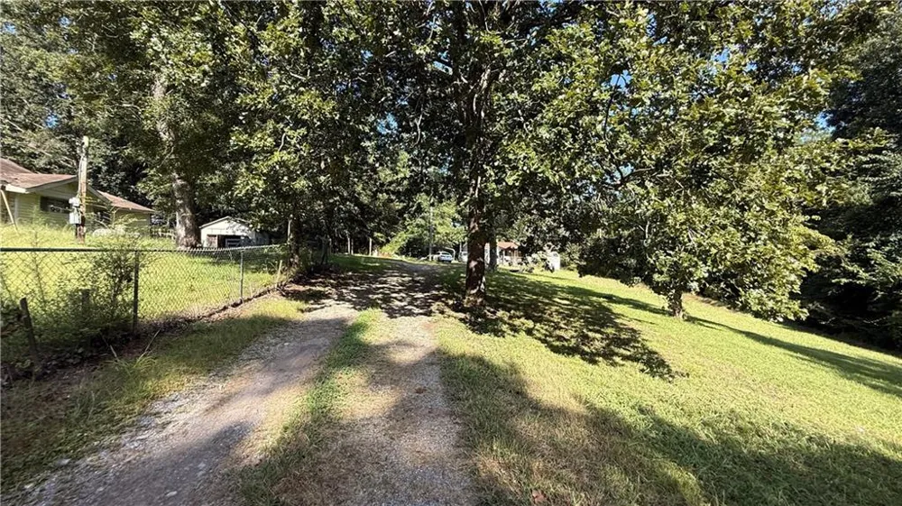 80 John ingram rd Silver Creek, GA 30173