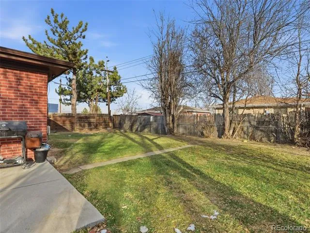 3206 Vaughn Street Aurora, CO 80011