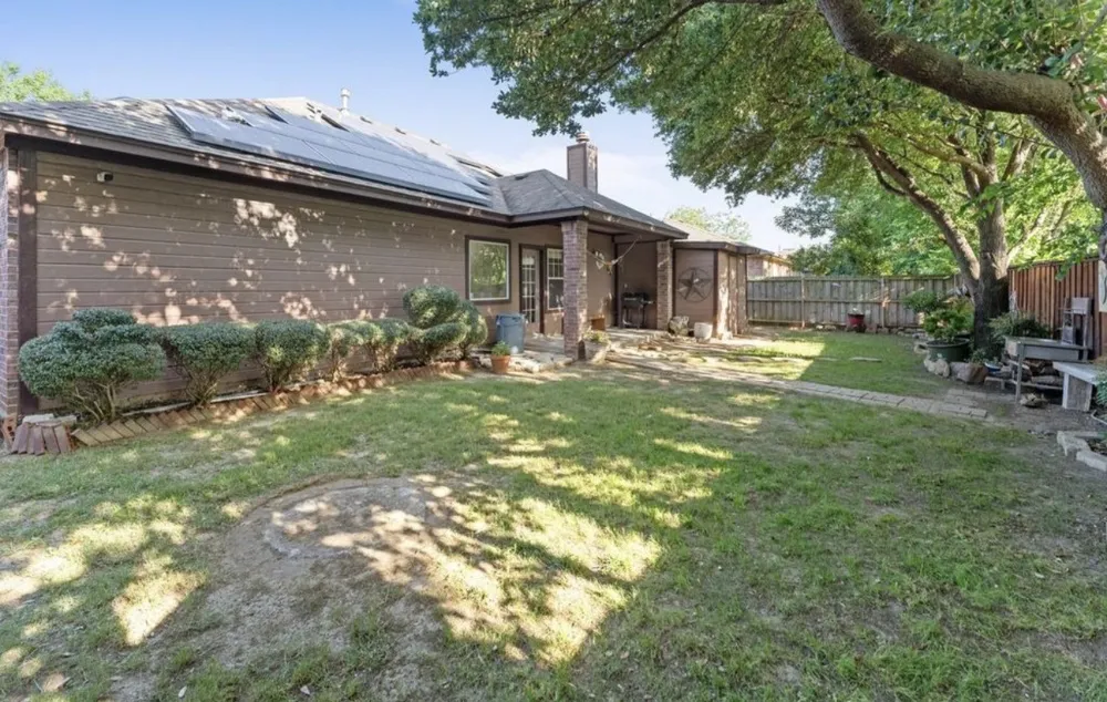 1025 Pearson Street Irving, TX 75061