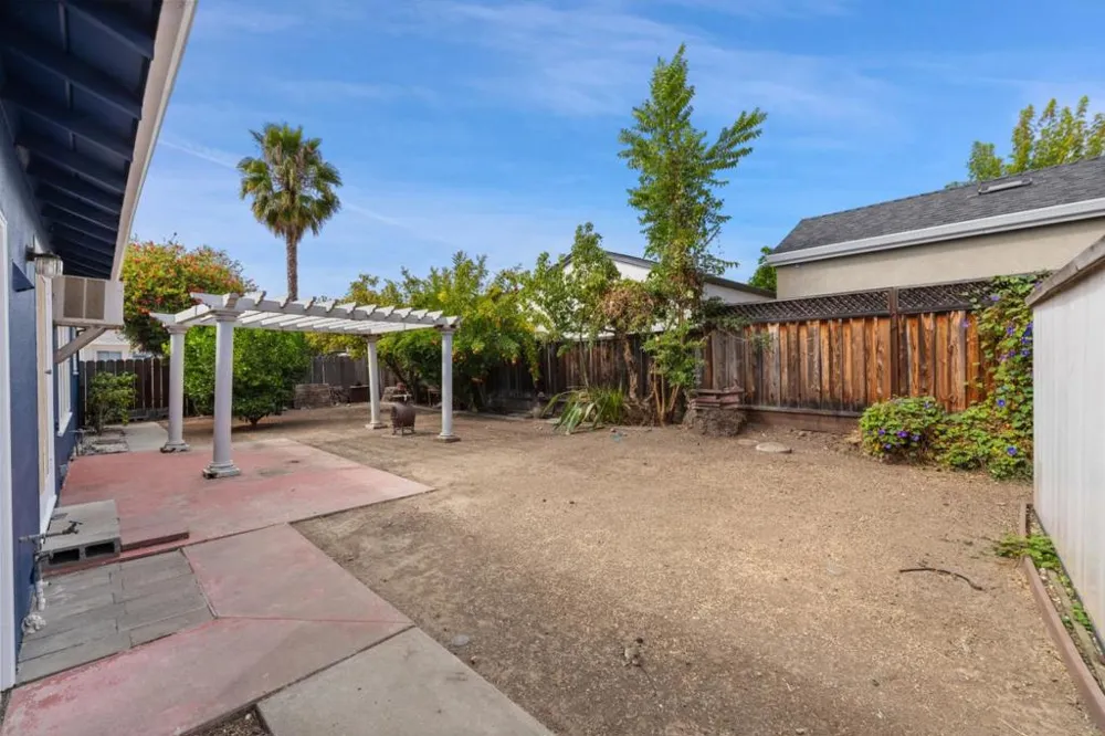 132 Decker Way San Jose, CA 95127