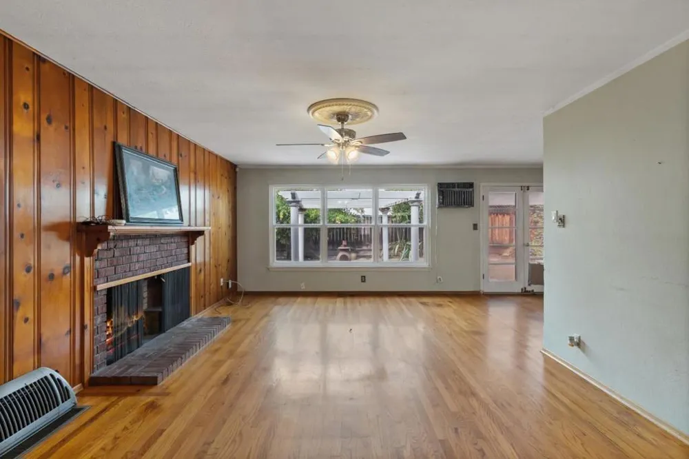 132 Decker Way San Jose, CA 95127