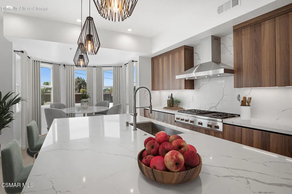315 Toyon Court Thousand Oaks, CA 91362