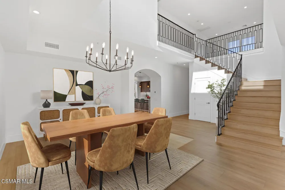 315 Toyon Court Thousand Oaks, CA 91362