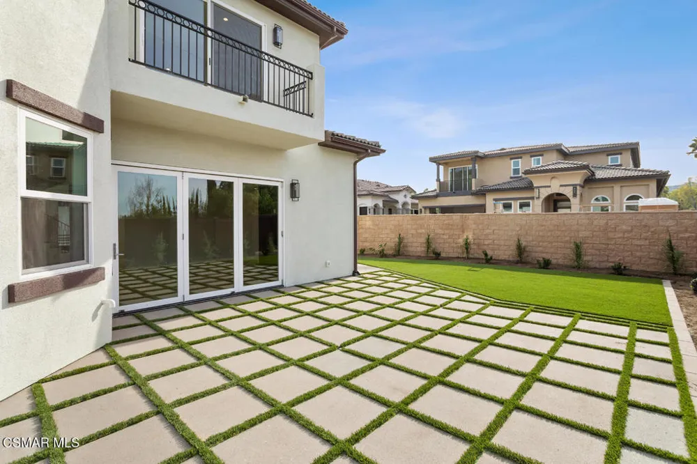 315 Toyon Court Thousand Oaks, CA 91362
