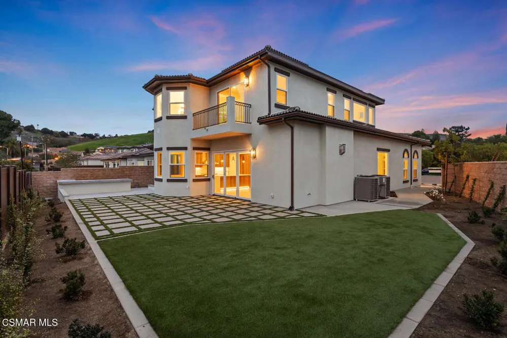 315 Toyon Court Thousand Oaks, CA 91362