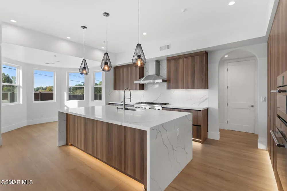 315 Toyon Court Thousand Oaks, CA 91362