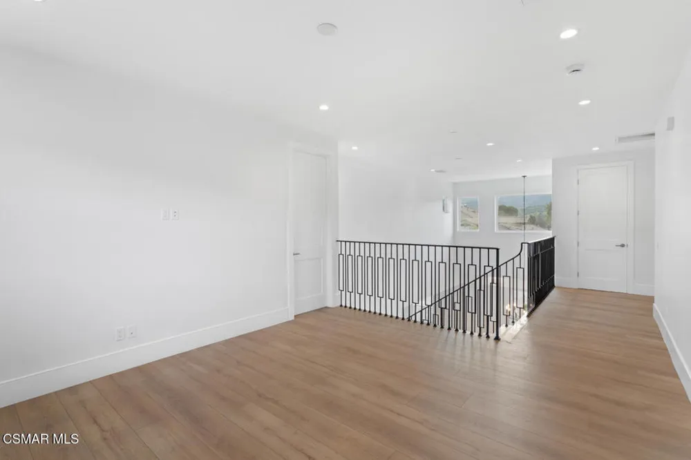 315 Toyon Court Thousand Oaks, CA 91362