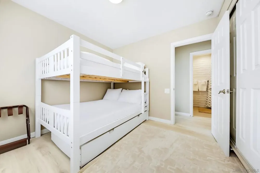 1945 Coast Del Mar, CA 92014