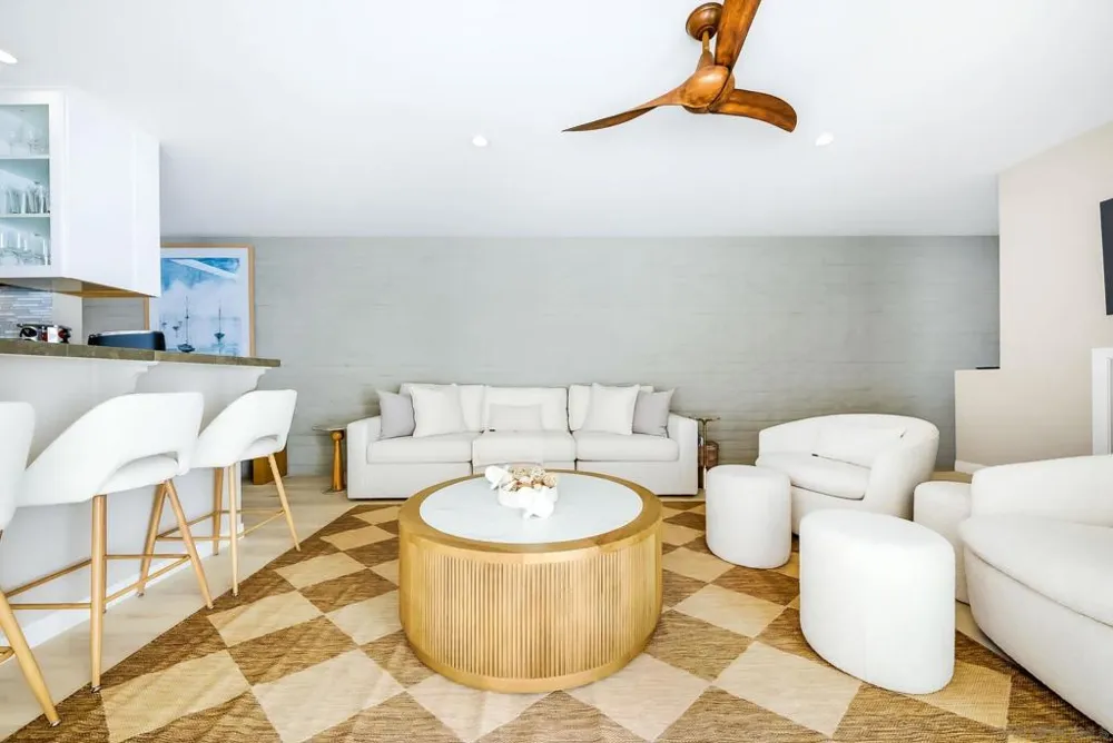 1945 Coast Del Mar, CA 92014