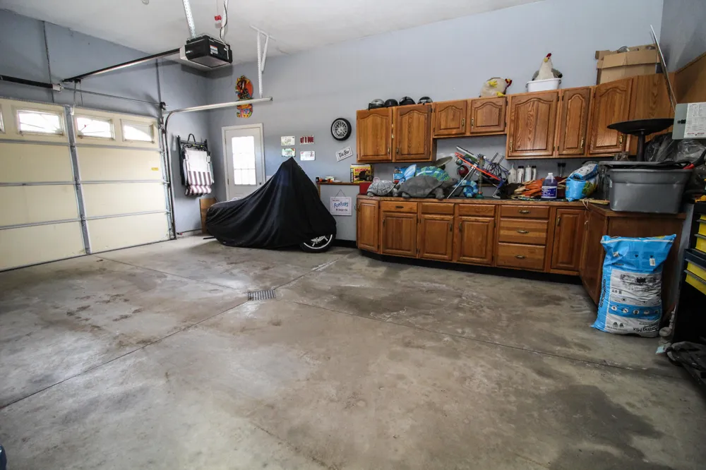 17700 Brad Lane Three Rivers, MI 49093