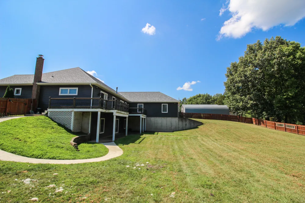 17700 Brad Lane Three Rivers, MI 49093