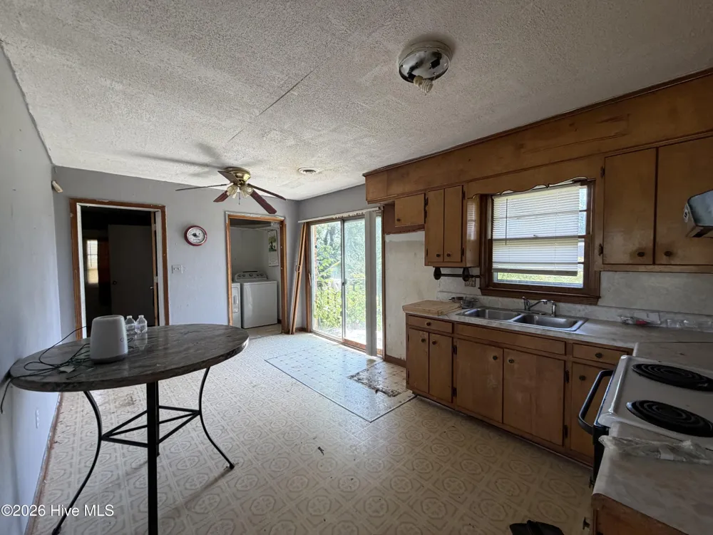 412 Drew Avenue Rich Square, NC 27869