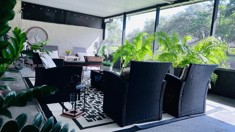 1531 NW 98th Ave Pembroke Pines, FL 33024