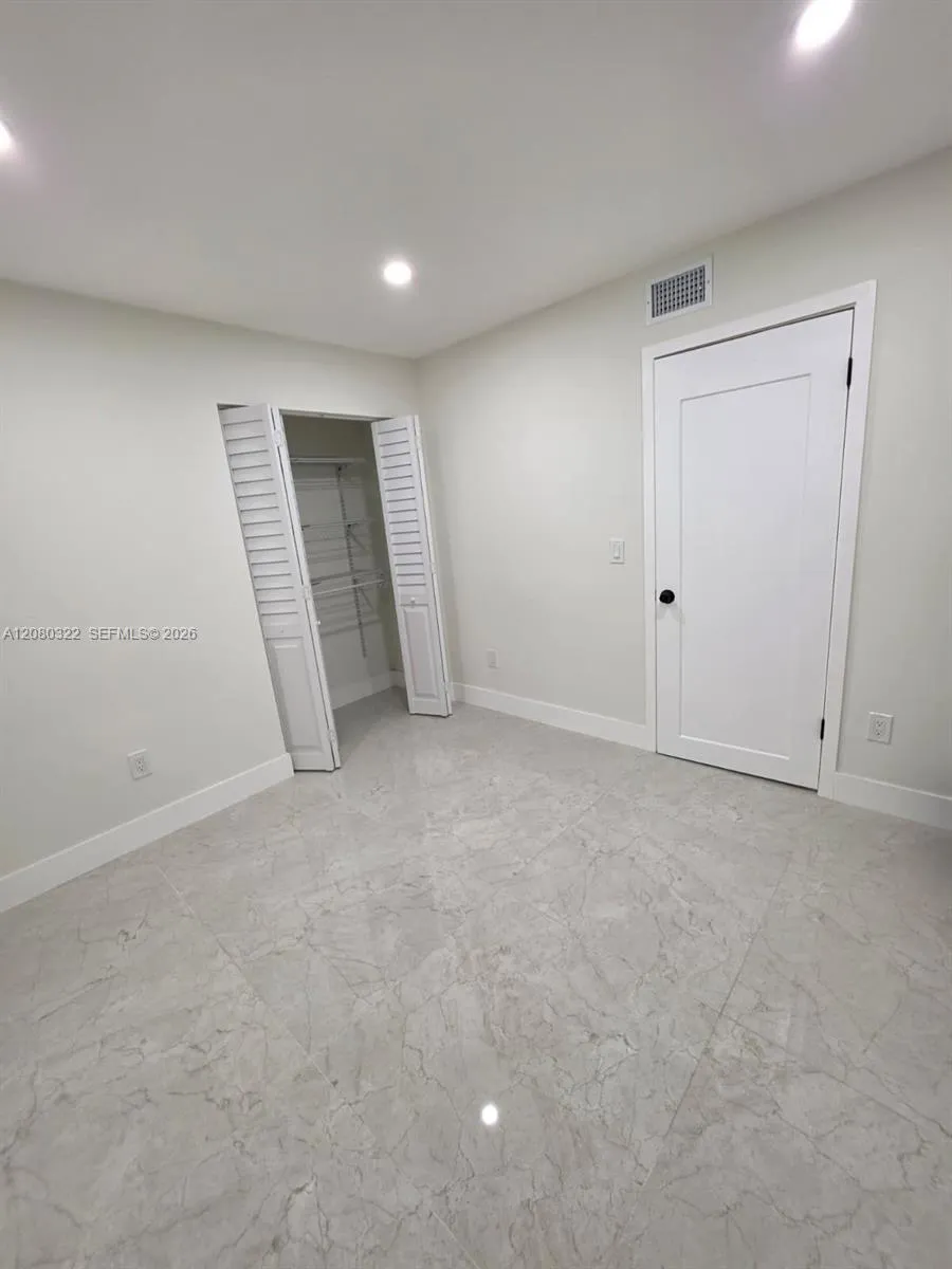 1427 Towhee St Homestead, FL 33035