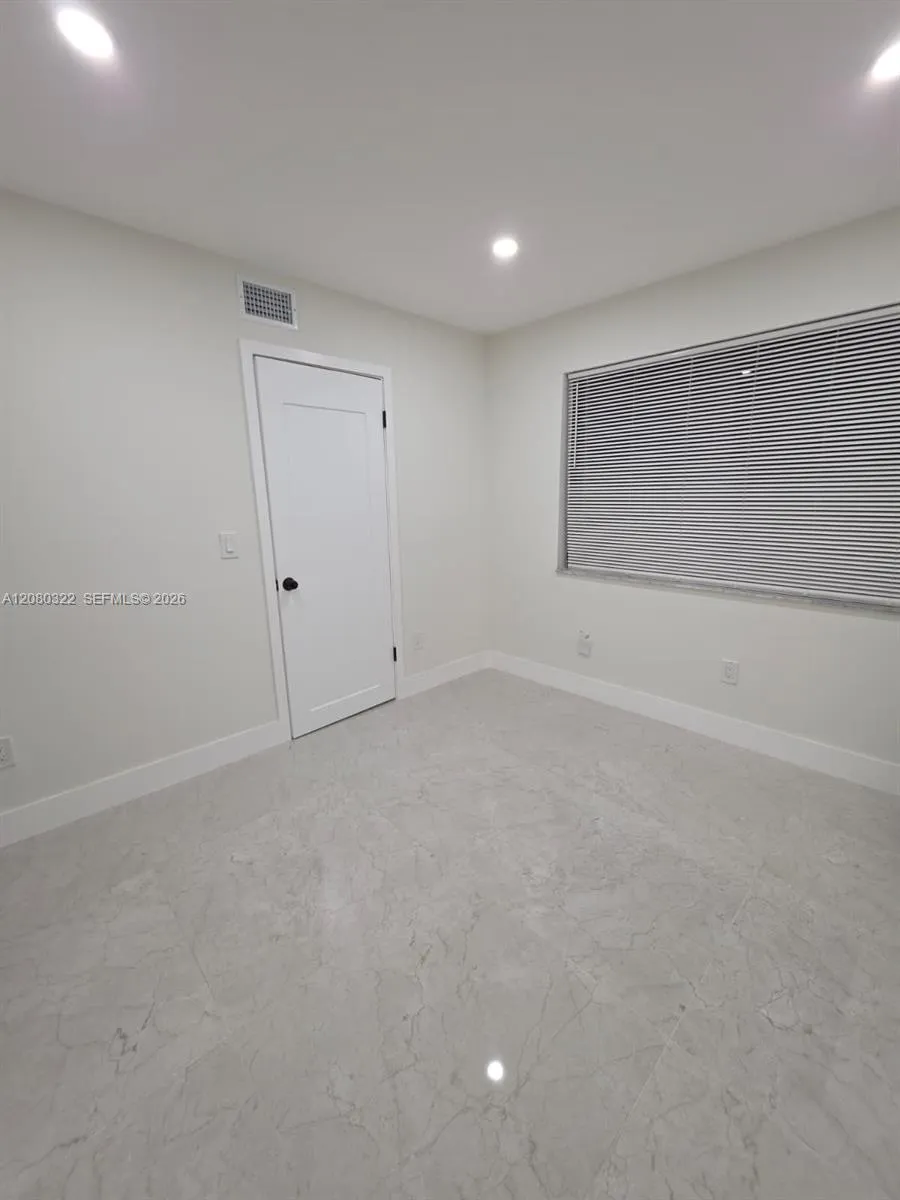1427 Towhee St Homestead, FL 33035
