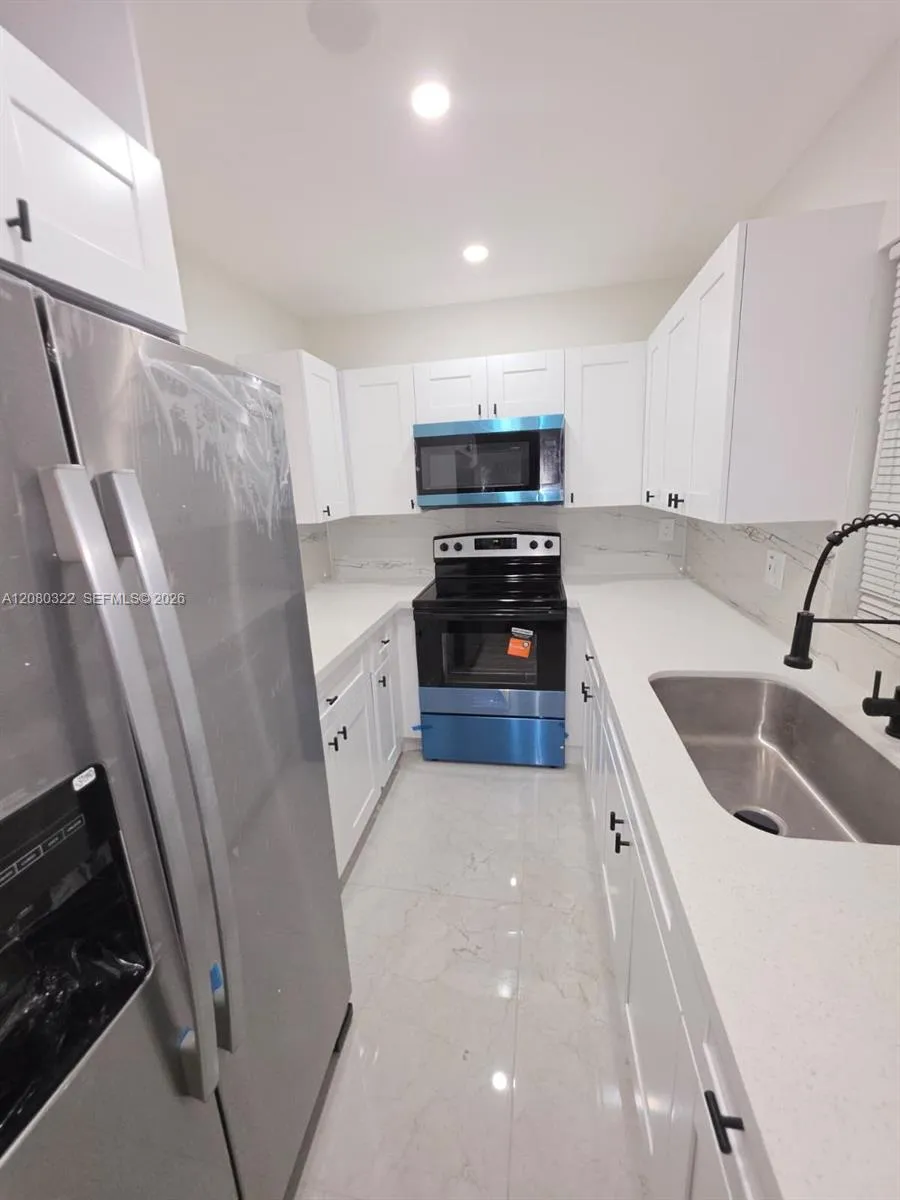 1427 Towhee St Homestead, FL 33035