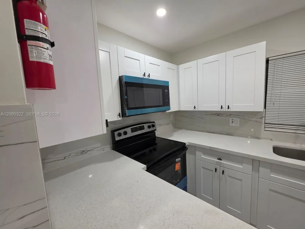 1427 Towhee St Homestead, FL 33035