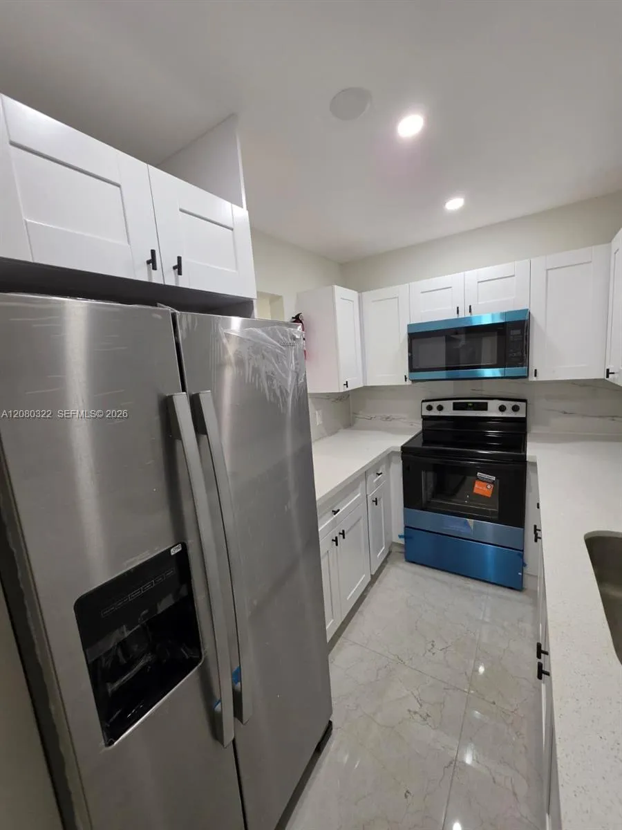 1427 Towhee St Homestead, FL 33035