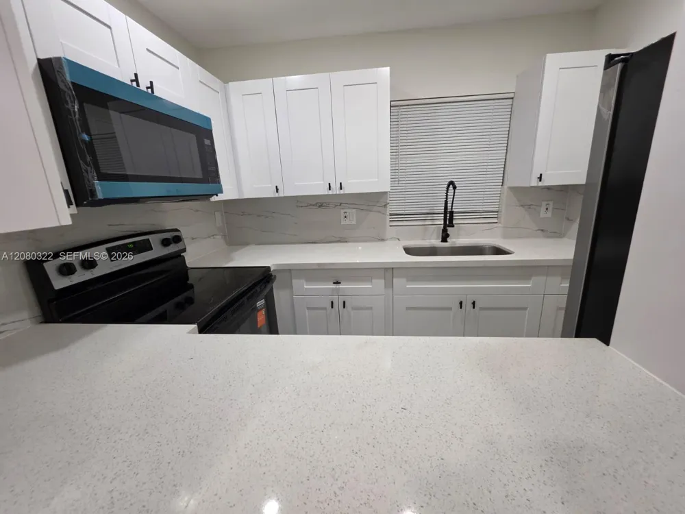 1427 Towhee St Homestead, FL 33035