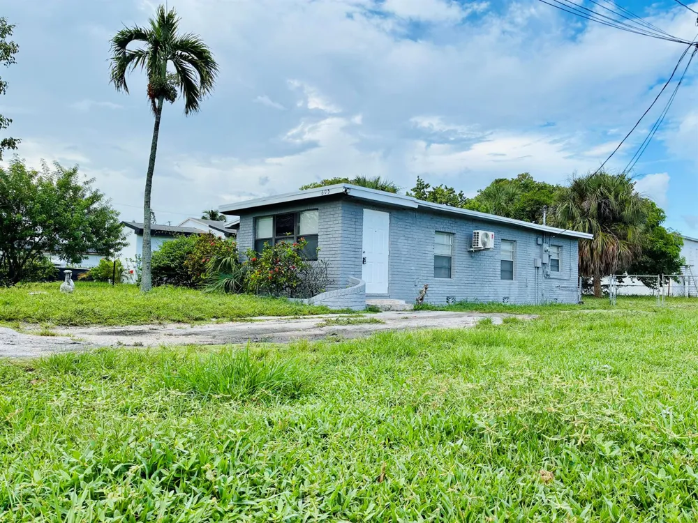 605 NW 9TH AVENUE Pompano Beach, FL 33060