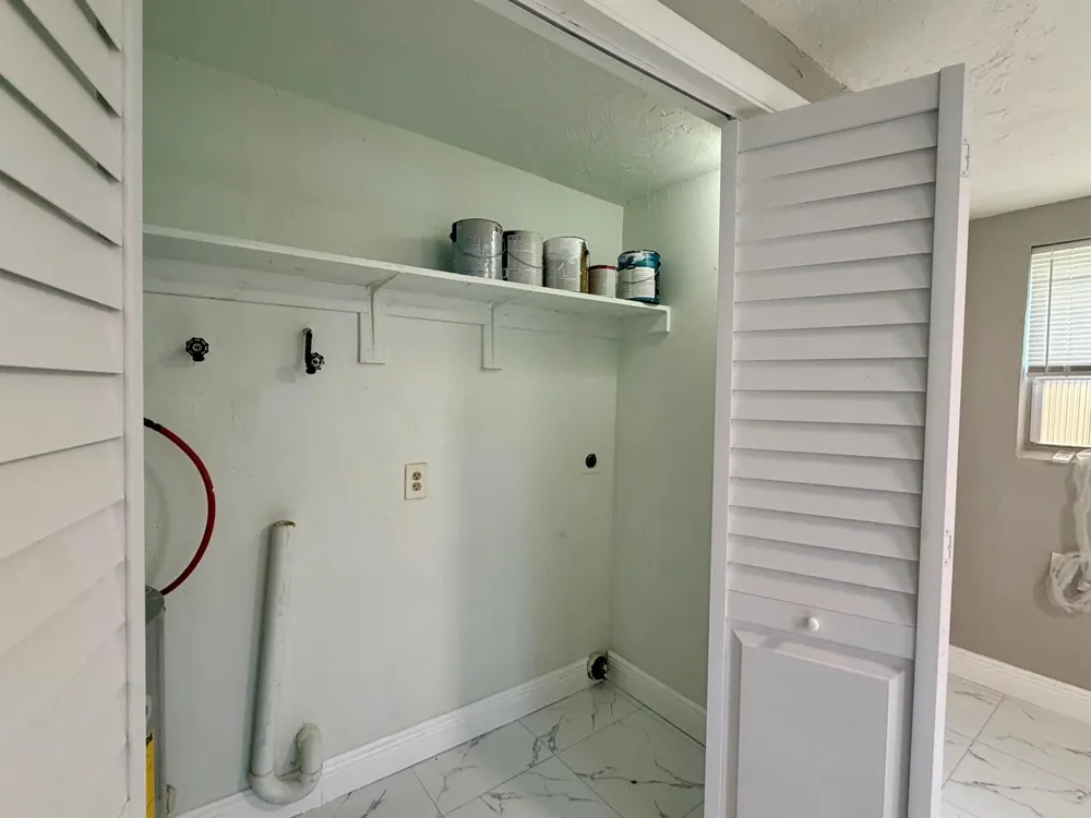 605 NW 9TH AVENUE Pompano Beach, FL 33060