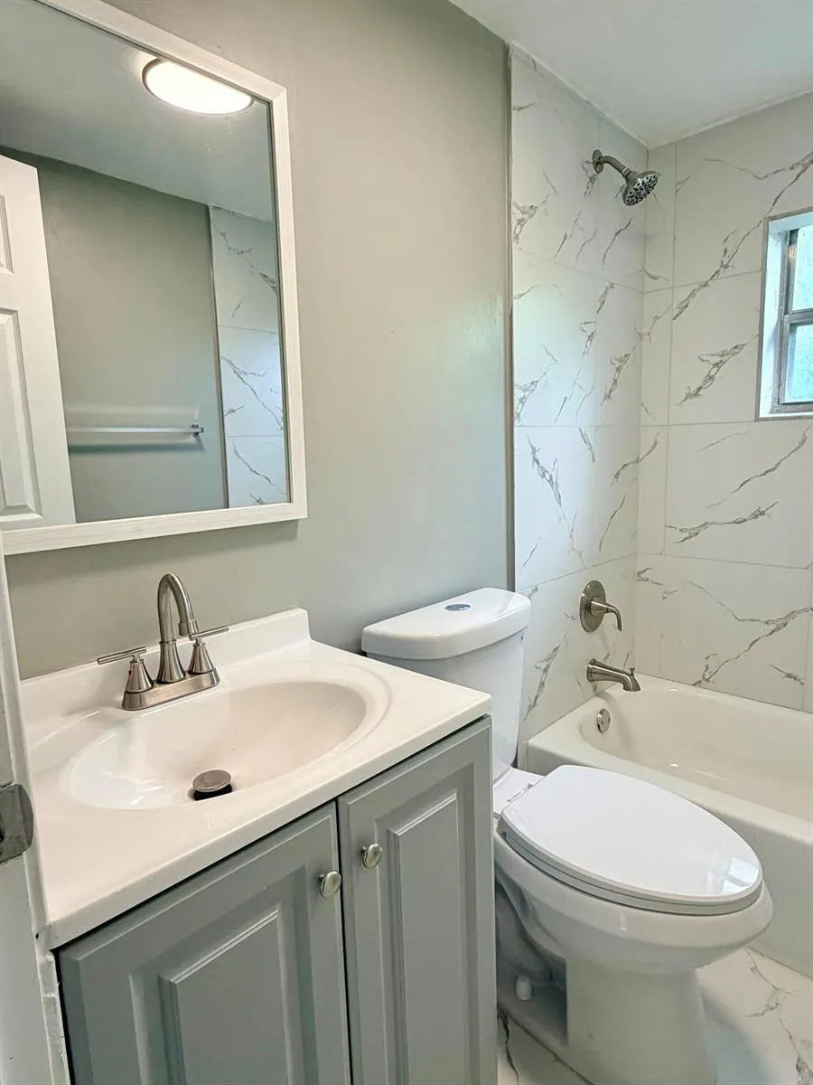 605 NW 9TH AVENUE Pompano Beach, FL 33060