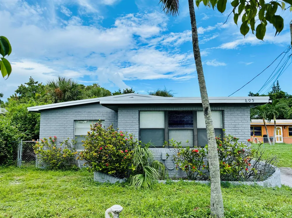 605 NW 9TH AVENUE Pompano Beach, FL 33060