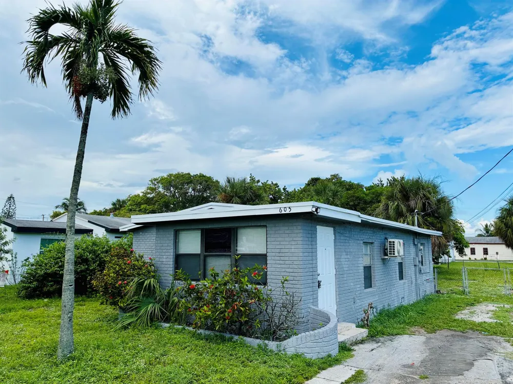 605 NW 9TH AVENUE Pompano Beach, FL 33060