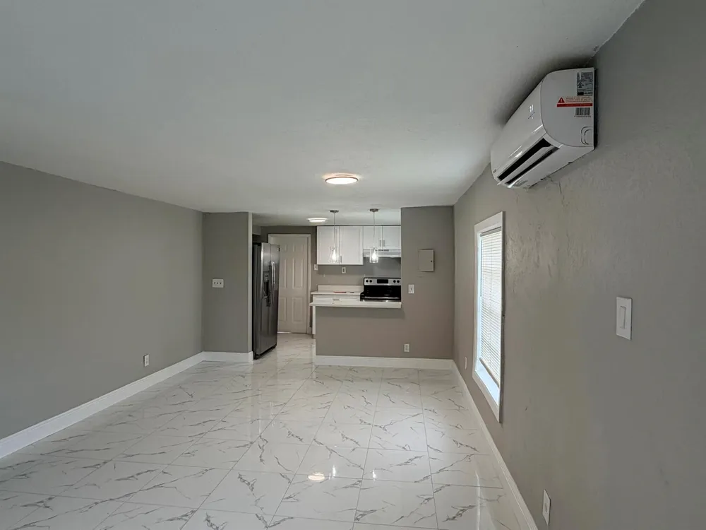 605 NW 9TH AVENUE Pompano Beach, FL 33060