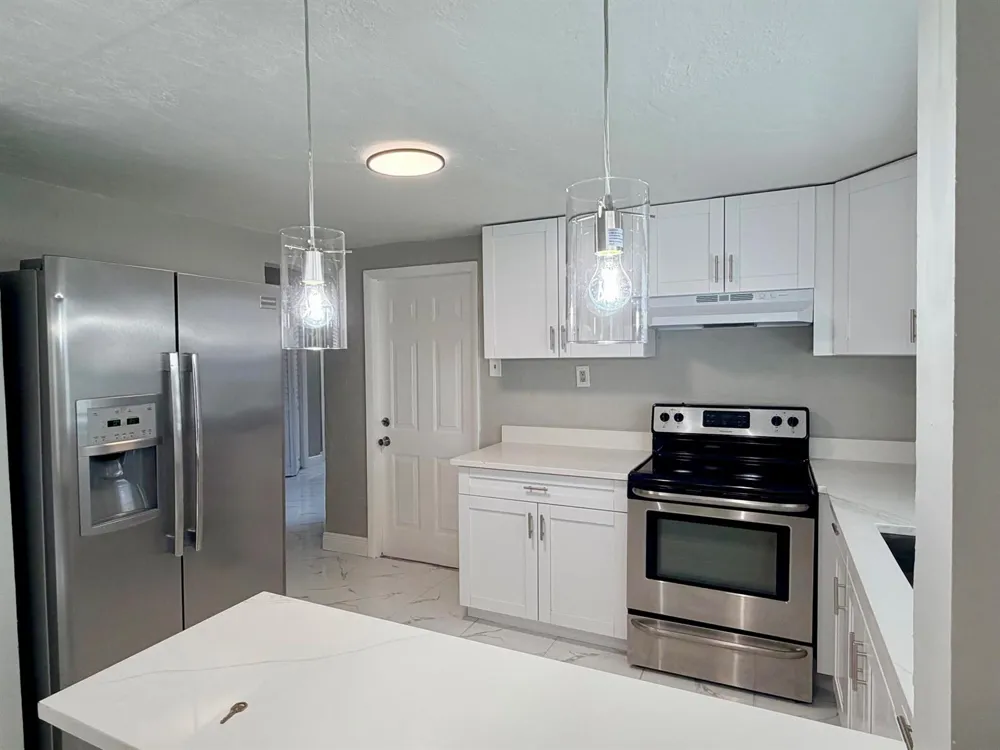 605 NW 9TH AVENUE Pompano Beach, FL 33060