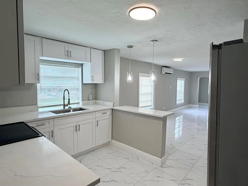 605 NW 9TH AVENUE Pompano Beach, FL 33060