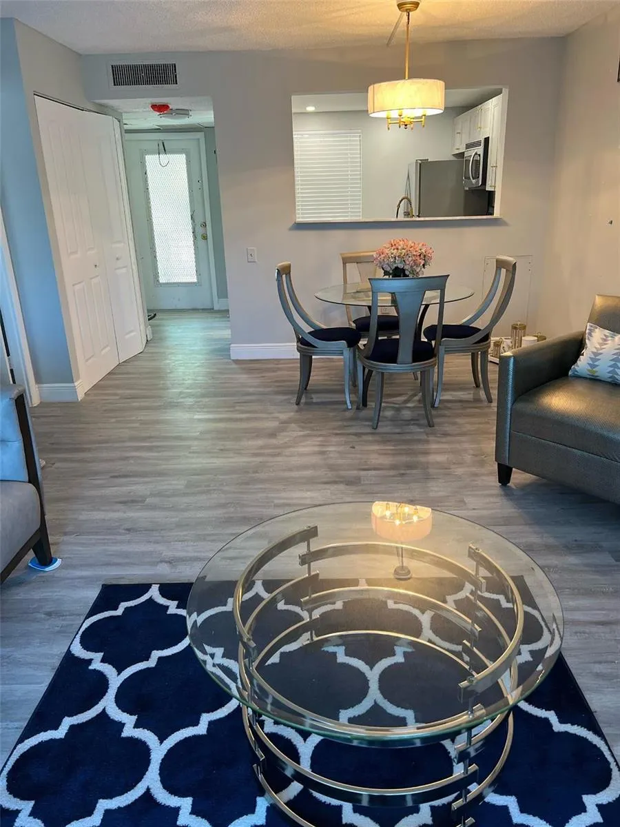 9070 Lime Bay Boulevard #209 Tamarac, FL 33321