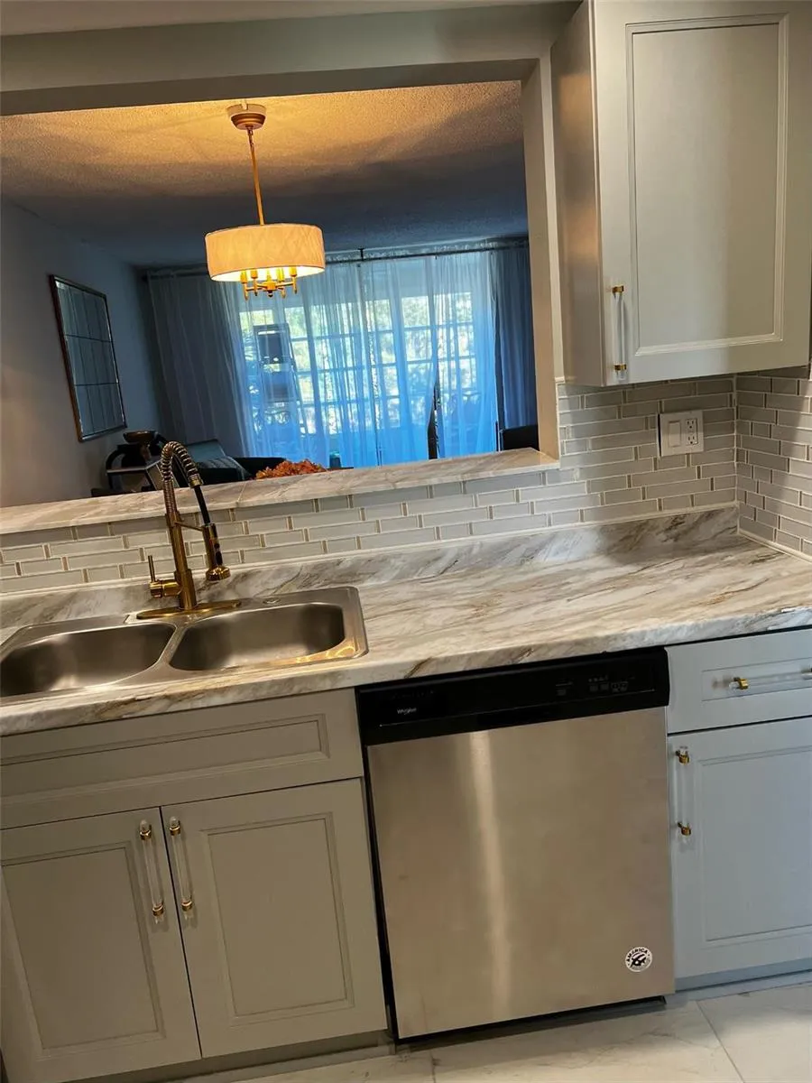 9070 Lime Bay Boulevard #209 Tamarac, FL 33321