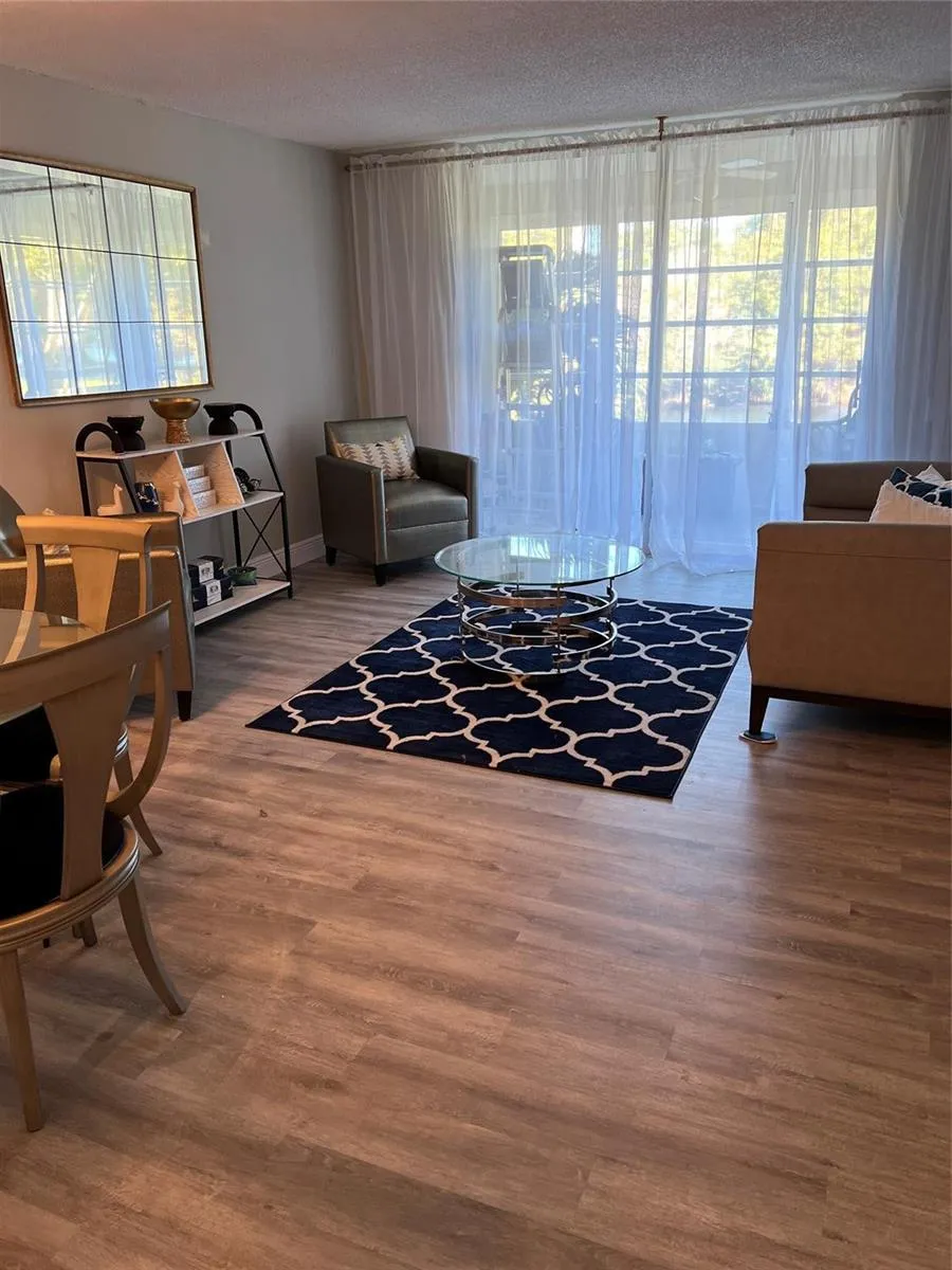 9070 Lime Bay Boulevard #209 Tamarac, FL 33321