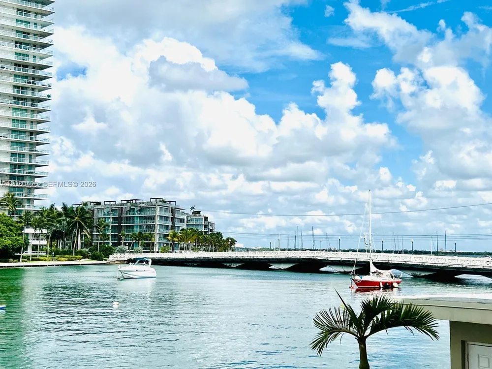 1441 Lincoln Rd #214 Miami Beach, FL 33139