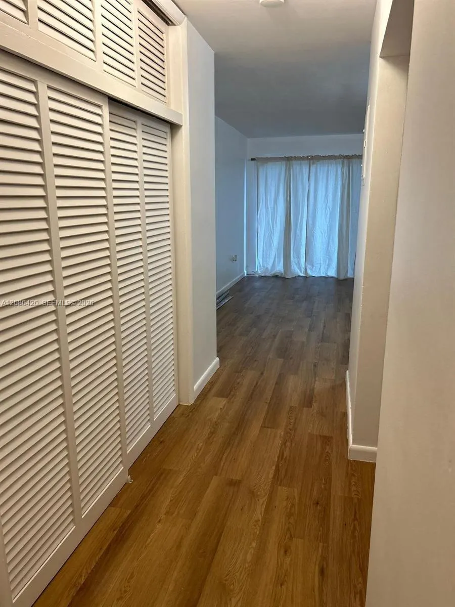 1441 Lincoln Rd #214 Miami Beach, FL 33139