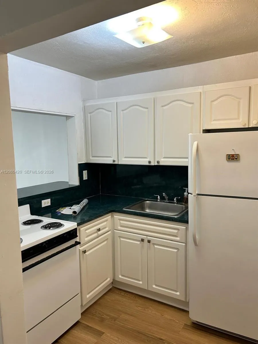 1441 Lincoln Rd #214 Miami Beach, FL 33139