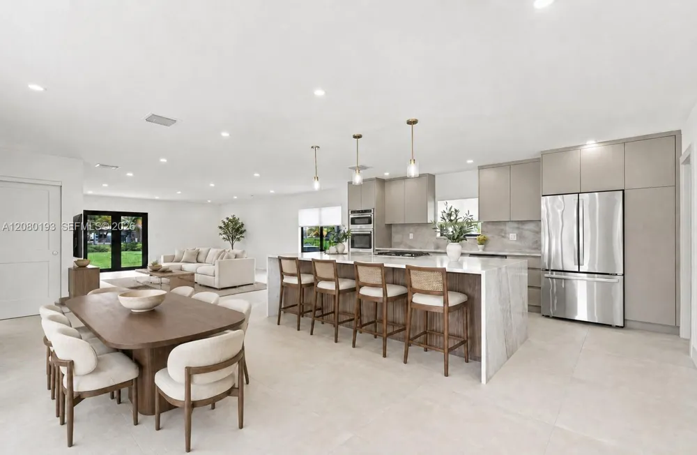 9771 Bel Aire Dr Cutler Bay, FL 33157