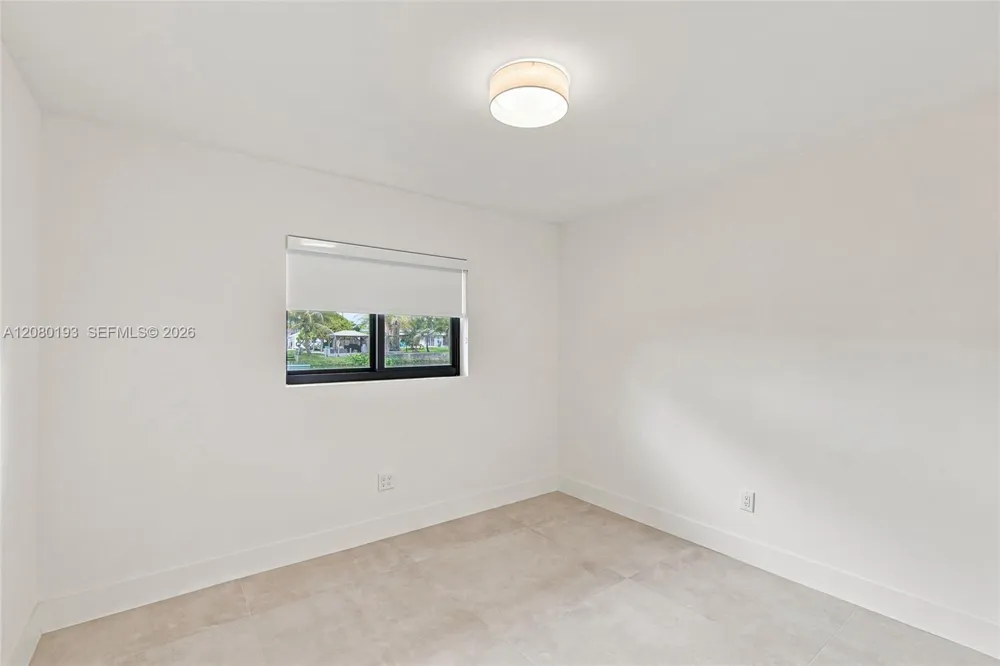 9771 Bel Aire Dr Cutler Bay, FL 33157